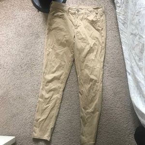 Fits perfectly. Bring out your natural curve(: